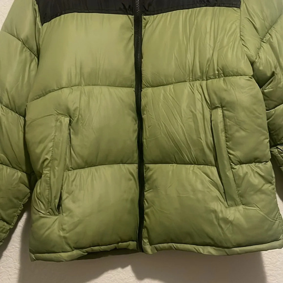 The North Face 1996 Retro Nuptse Jacket NWOT - Picture 8 of 13